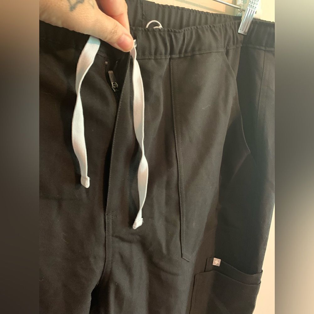 NWT Figs Cairo Cargo black Pants/scrubs size XXL‎ - Picture 10 of 10
